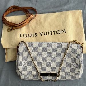 Louis Vuitton Damiere Azur Favorite PM